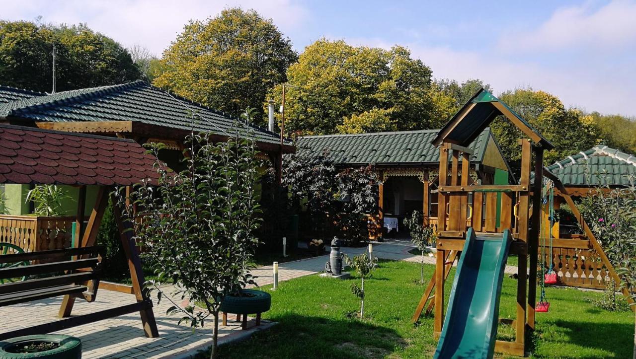 Agropensiunea Valea Fagilor Luncavita Exterior photo